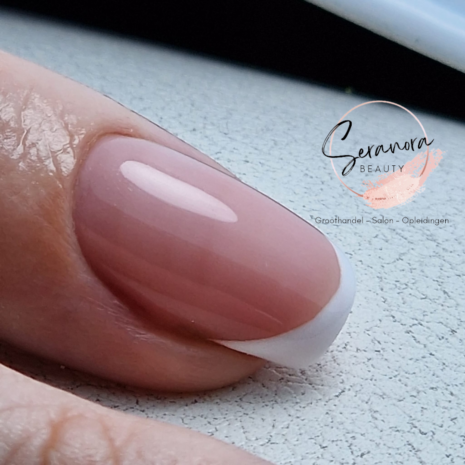 Seranora Beauty Manicure