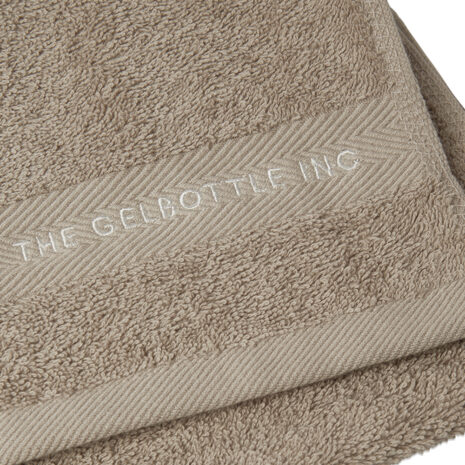 T​h​e GelBottle SPA™ HAND TOWEL - www.seranora.nl